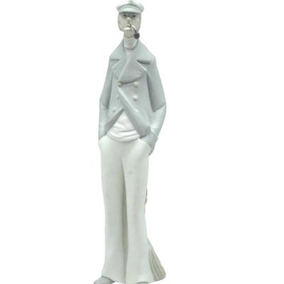 LLADRO #4621 TALL SEA CAPTAIN 14"