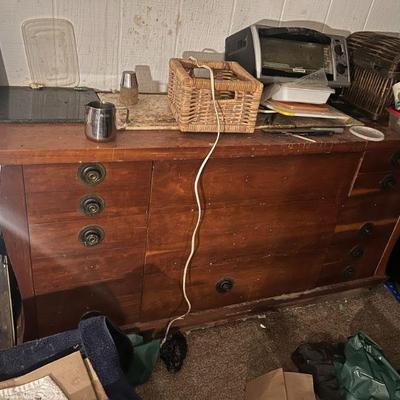 Dresser $80