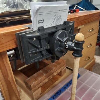 Emmett Style Pattern Maker's Vise