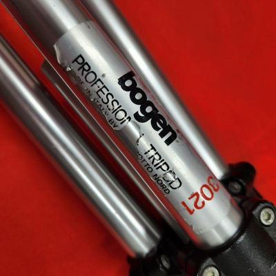 Bogen 3021 Professional Tripod