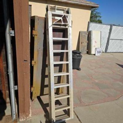 #6500 • Haul Master Tri-Fold Aluminum Ramp and Aluminum Wheel Chalk
