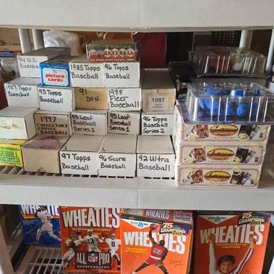 #5544 • MLB Trading Cards and (2) Baseball Hall of Bammers

