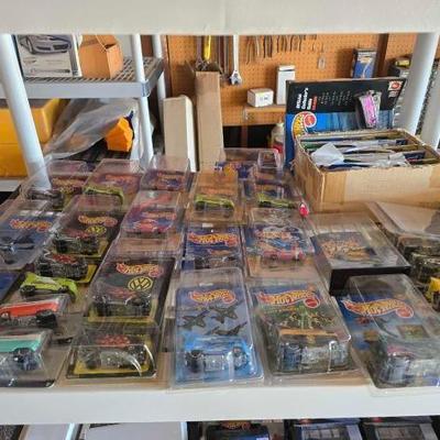 #5554 • Approx 46) Assorted Hot Wheels
