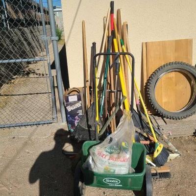 #6016 • Yard Tools
