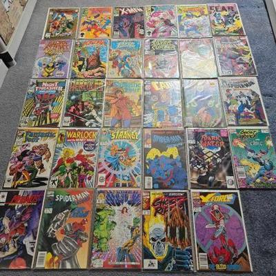 #2946 • 29 Marvel Comics Books
