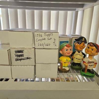 #2258 • MLB Trading Cards and Bobble-Heads
