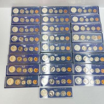 #764 • (25) 1967 United States Special Mint Sets

