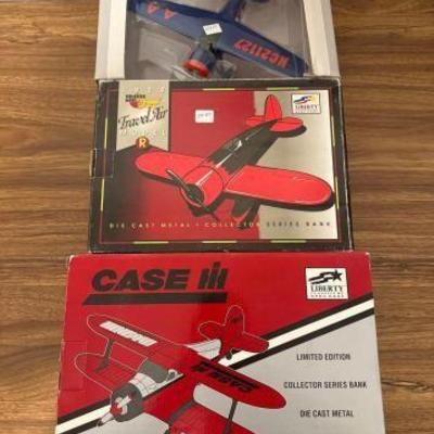 #2810 • 3 Spec Cast Die Cast Airplanes, 2 are Banks
