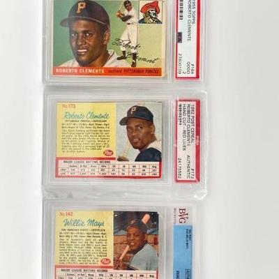 #940 • (2) Roberto Clemente Card & (1) Willie Mays Card
