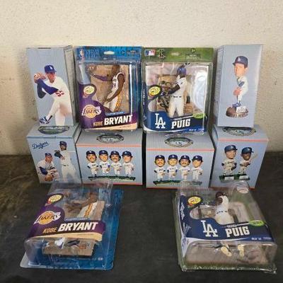 #5624 • Sports Memorabilia
