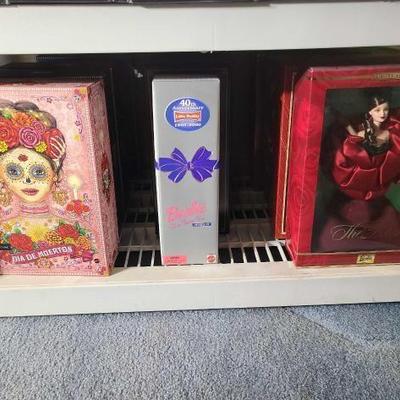 #2228 • (15) Barbie Dolls
