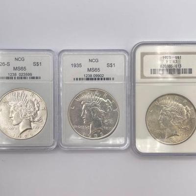 #444 • (3) 1923-1935 Silver Peace Dollars
