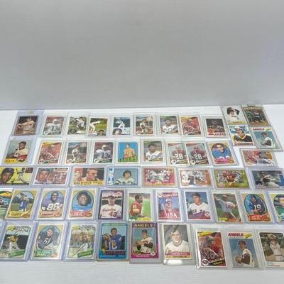 #942 • (51) Athlete Cards
