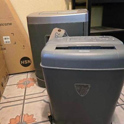 #2086 • 2 Paper Shredders
