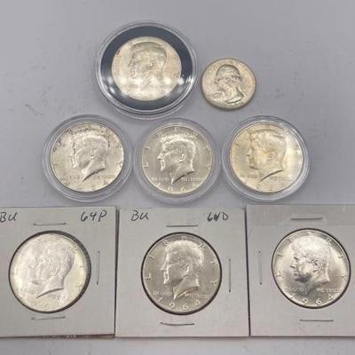 #538 • (7) Kennedy Half Dollars & (1) Washington Quarter

