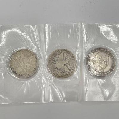 #522 • (3) Commemorative Half Dollar Coins
