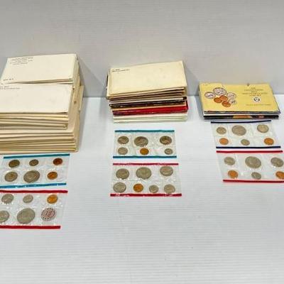 #858 • (56) 1971-1998 U.S. Mint Sets
