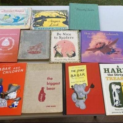 HKC019 Selection of Vintage Children's Books Including Hardcovers