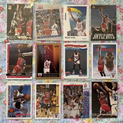 HKC330 ~ Michael Jordan Twelve (12) Card Lot
