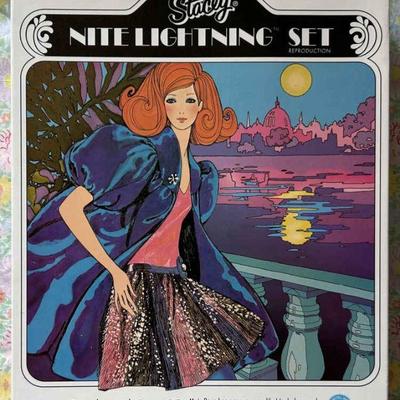 HKC339 ~ 2006 Mattel Nite Lightning Stacey 