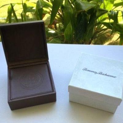 HKC025 Cheers! Set of Six Tommy Bahama Leather? Coasters in Leather Box w/Gift Box NEW?