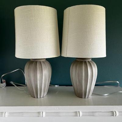 KKF021- 2 Ridged Modern Table Lamps