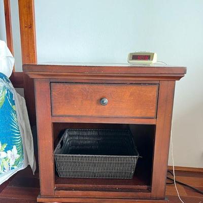 KKF083- Aspen Home Wooden Night Stand With Charging Port 