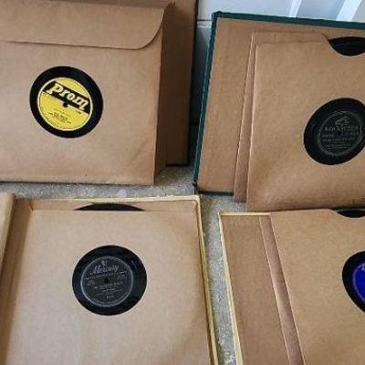 KKF238 - Four Albums Of 78 RPM Records 
