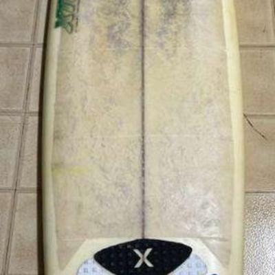 WWW220- 7’4” XTR Pulse Surfboard (needs Futures fins) SEE SPECIAL PICK UP INFO IN DESCRIPTION