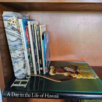 KKF143-Collection Of Hawaii Themed Books