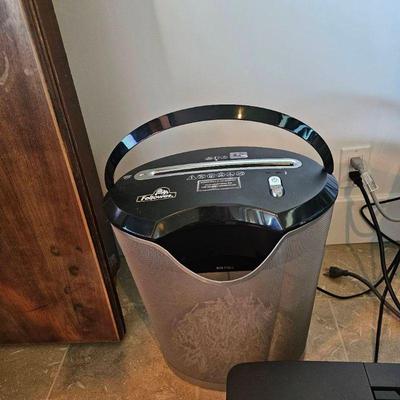 KKF024-Fellowes Powershred HD-10cs