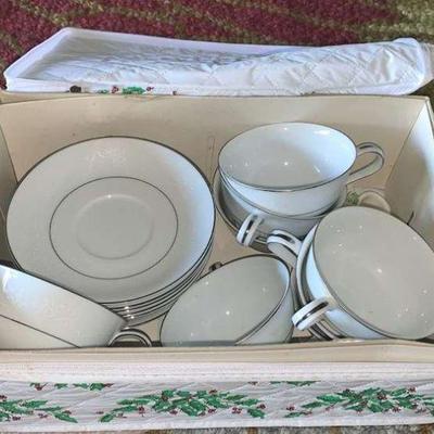 KKF207 Beautiful China Set
