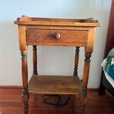 KKF068- Vintage Wooden Washstand