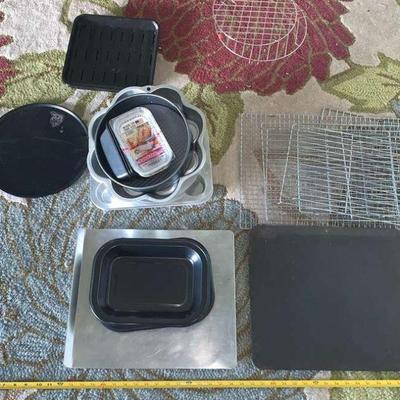 KKF187 Mystery Lot of Baking Appliances Lots of Items - See ALL Photos