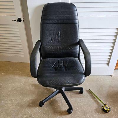 KKF035-Black Office Chair W/Arms