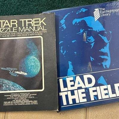 WWW215- Vintage Star Trek Puzzle Manual & Lead The Field Book