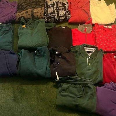 WWW211 Lot of Winter Wear, Clothing & Accessories 