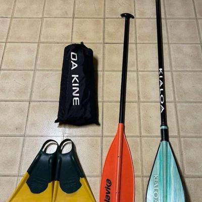 WWW221 Kialoa and Lavika Paddles, Dakine Soft Car Racks & Churchill Fins