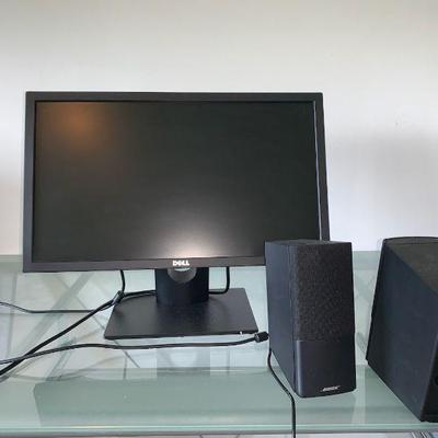 KKF261 Dell Monitor and Bose Speakers