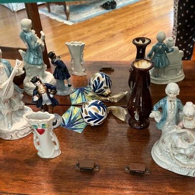 Figurines & decor