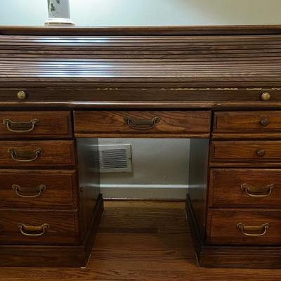 Roll top desk