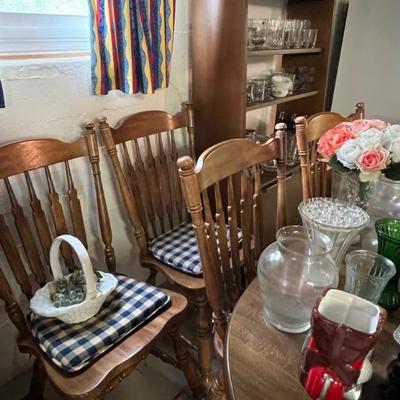 Maple dining table & chairs