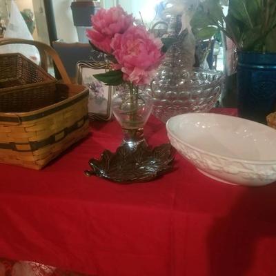 Longaberger cake taker basket & decir