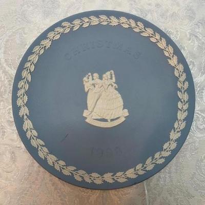 Wedgwood plate