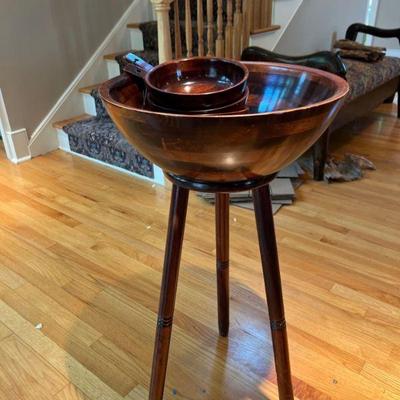 wooden restaurant salad bowl serving