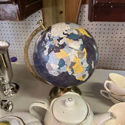 globe small desk