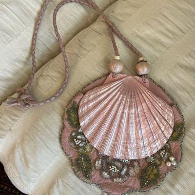 pink vintage clamshell geniune purse