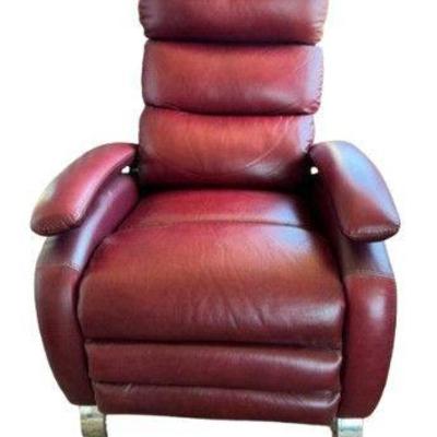 Barca Lounger Push Back Recliner in Pristine Condition	