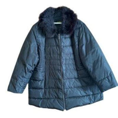 Komitor Warm & Stylish Down Jacket w/ Genuine Fur Collar	