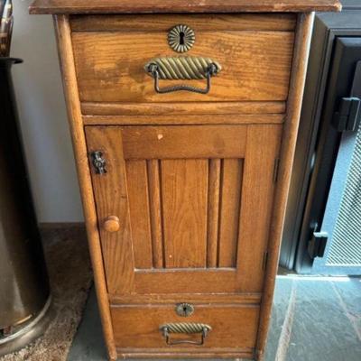Shaker Style Nightstand w/ Single Door & 2 Drawers	